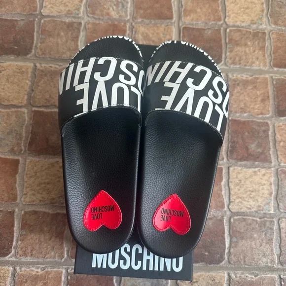 Love Moschino Logo Slides - Picture 4 of 13